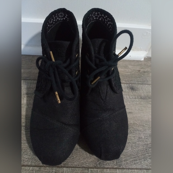 Bobs Wedges - Picture 3 of 4